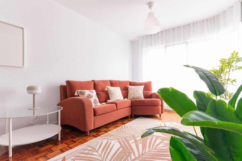 Apartament San With Private Parking Santander