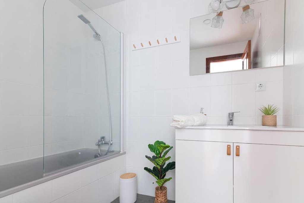Apartament San With Private Parking *