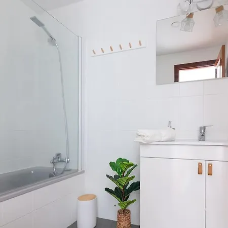 San Roman Apartment With Private Parking Santander Zewnętrze zdjęcie