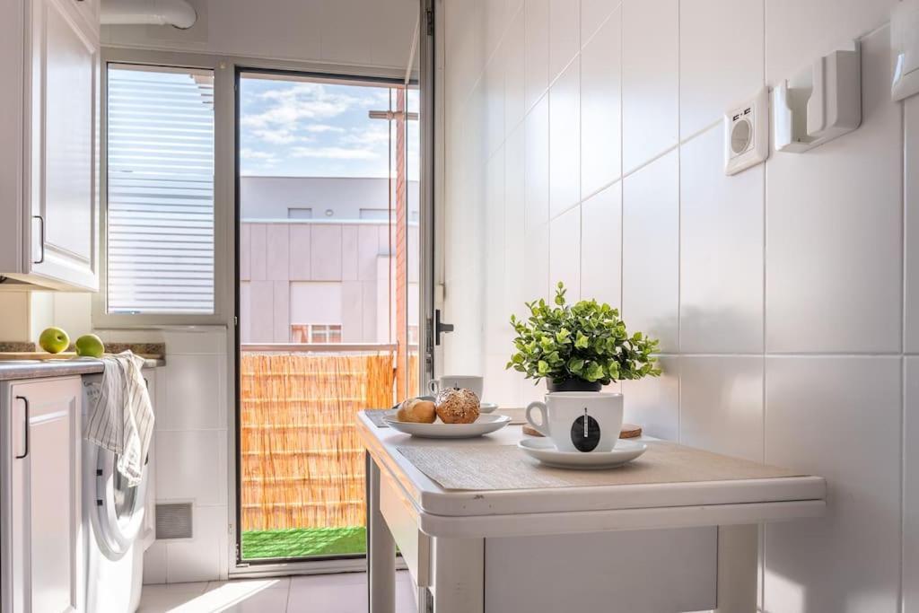 Appartement San With Private Parking Santander